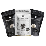 Ensemble : Poivre de Kampot noir et blanc, flocons lyophilisés de poivre de Kampot fermenté (Flocons de poivre)