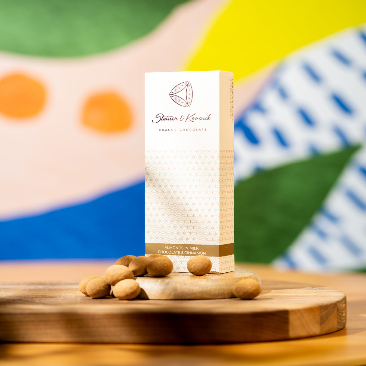 Almonds in milk chocolate and cinnamon 130 g