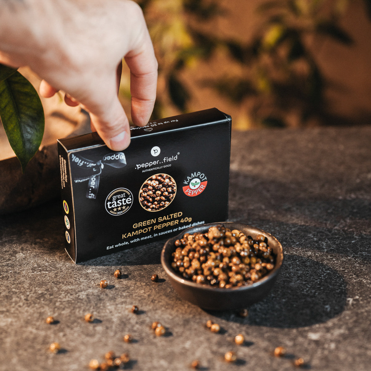 Gift Package – green Kampot  pepper in salt flower 40 g
