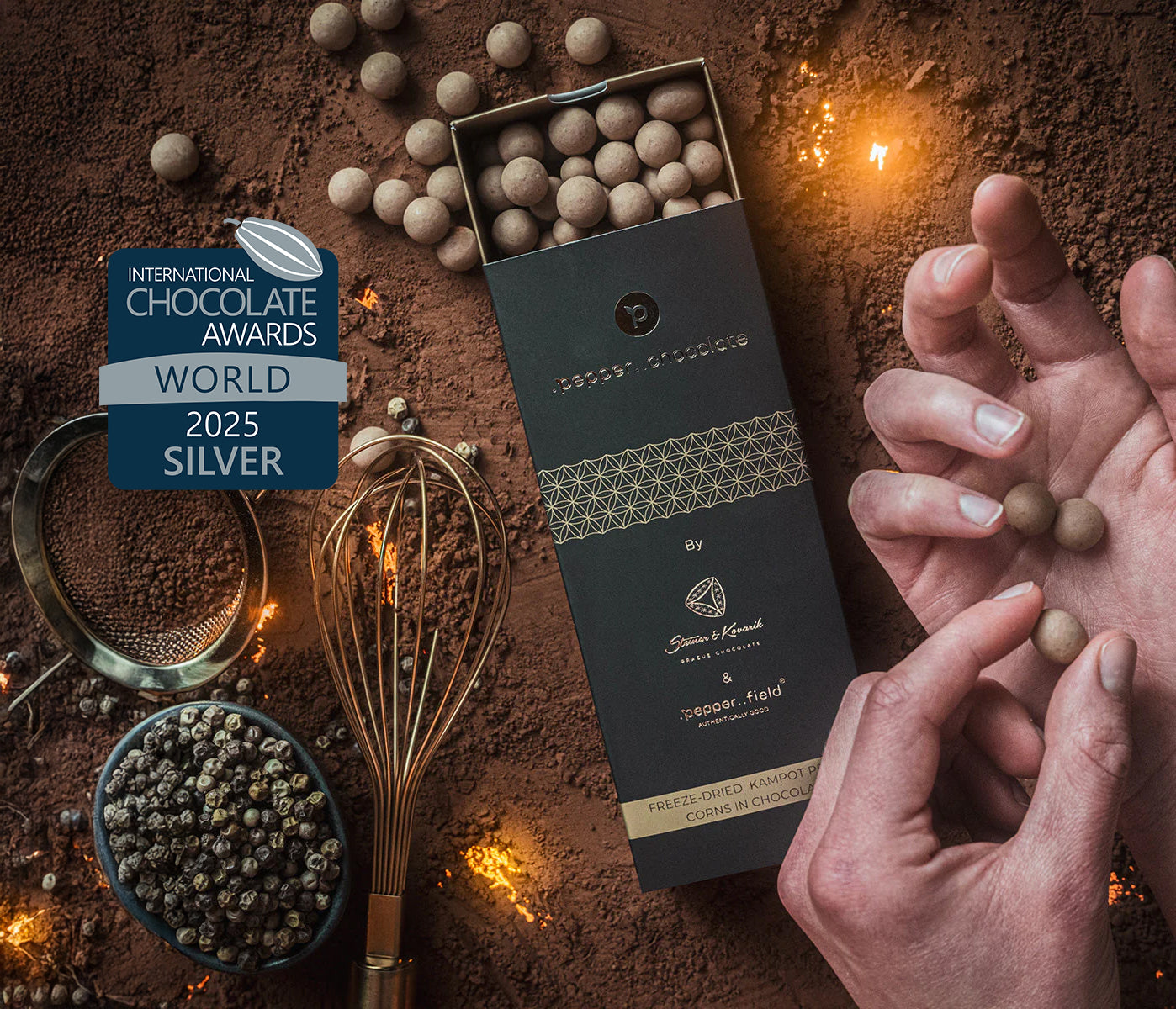 Dragées en chocolat doré avec poivre de Kampot lyophilisé – .pepper..chocolate 